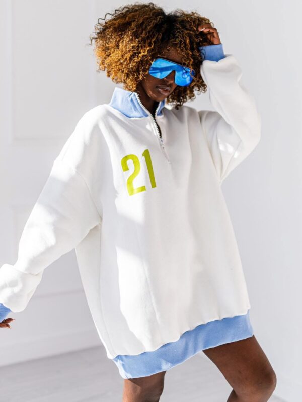 BLUZA OVERSIZE #MC 21 WHITE