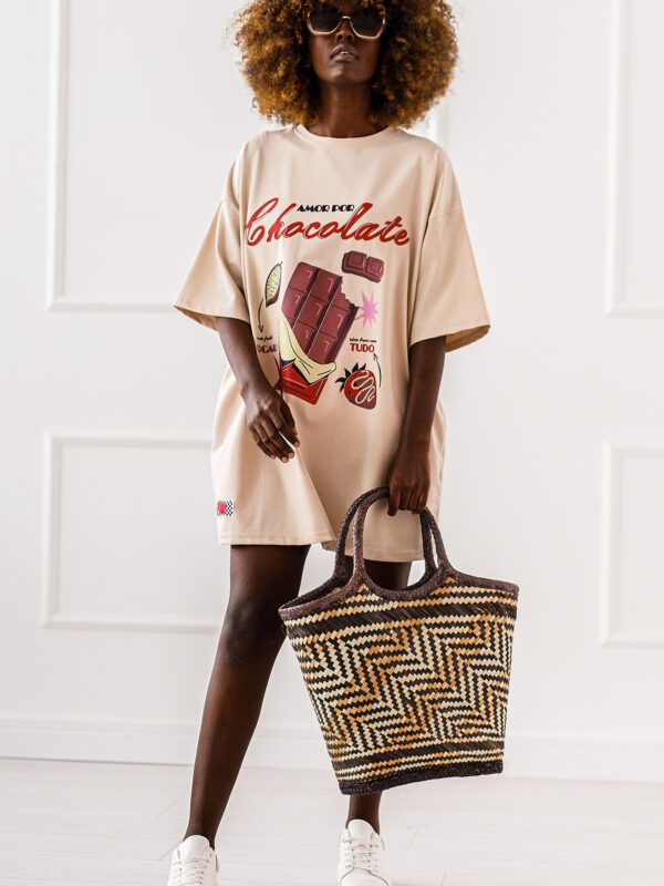 T-SHIRT  OVERSIZE 	CHOCOLATE  #02