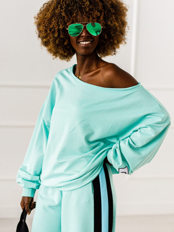 BLUZA  OVERSIZE 	SINGULAR #01